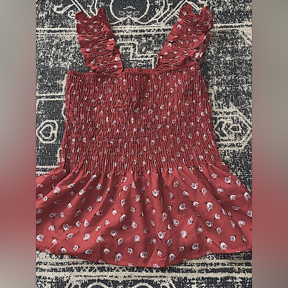 Tops - NWOT Boutique Red & White Floral Cinched Pendulum Tank Top: Size M